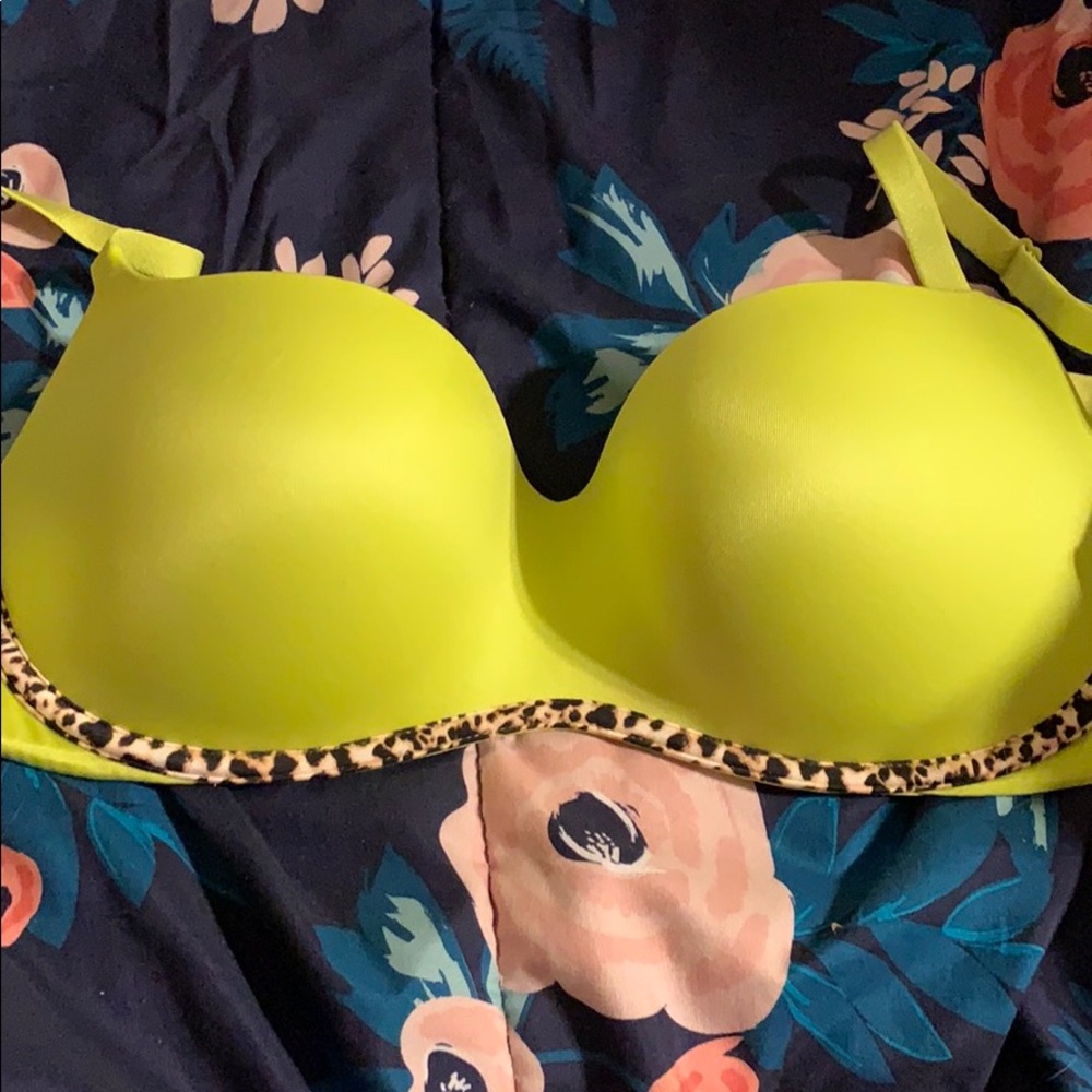 VS Bra 36C